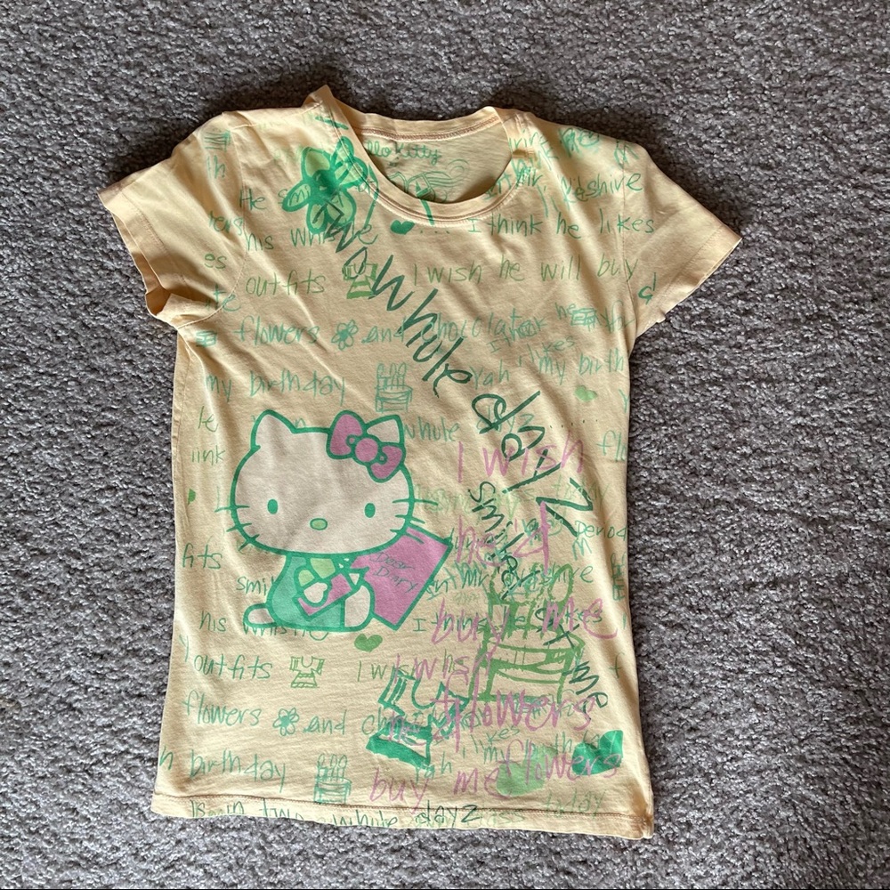 Hello Kitty Graphic Tee